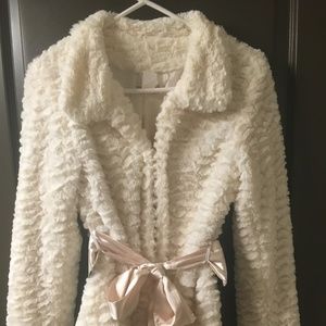 FAUX FUR WINTER WHITE JACKET